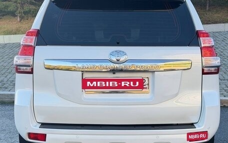 Toyota Land Cruiser Prado 150 рестайлинг, 2015 год, 3 250 000 рублей, 11 фотография