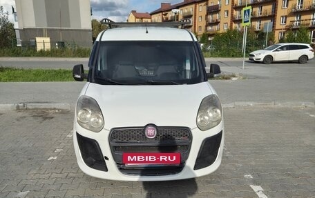 Fiat Doblo II рестайлинг, 2010 год, 650 000 рублей, 2 фотография