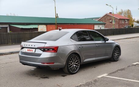 Skoda Superb III рестайлинг, 2019 год, 2 150 000 рублей, 6 фотография