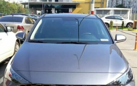 Hyundai Solaris II рестайлинг, 2021 год, 1 800 000 рублей, 4 фотография