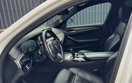 BMW 5 серия, 2018 год, 5 100 000 рублей, 11 фотография