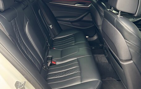 BMW 5 серия, 2018 год, 5 100 000 рублей, 15 фотография