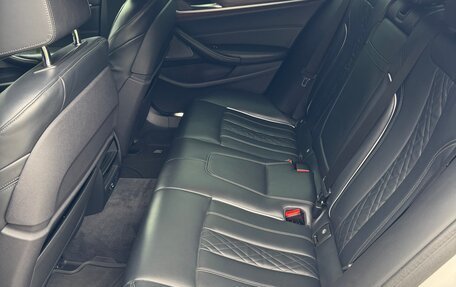 BMW 5 серия, 2018 год, 5 100 000 рублей, 13 фотография