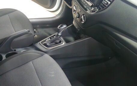 Hyundai Solaris II рестайлинг, 2021 год, 1 750 000 рублей, 9 фотография
