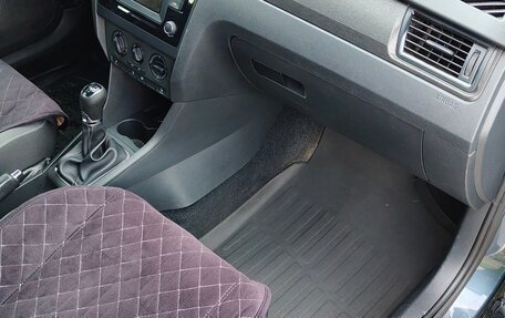 Skoda Rapid I, 2015 год, 700 000 рублей, 19 фотография