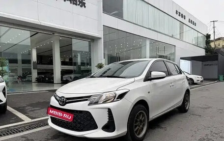 Toyota Vios III, 2022 год, 942 000 рублей, 1 фотография