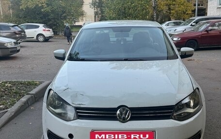 Volkswagen Polo VI (EU Market), 2015 год, 370 000 рублей, 2 фотография