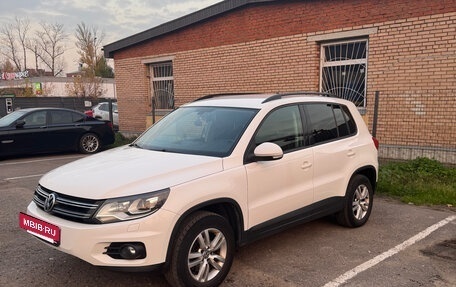 Volkswagen Tiguan I, 2011 год, 1 260 000 рублей, 2 фотография