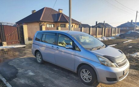 Toyota ISis I, 2008 год, 750 000 рублей, 3 фотография