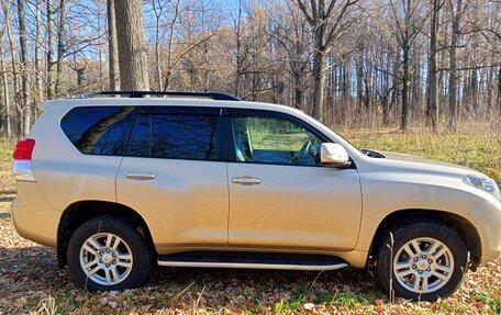 Toyota Land Cruiser Prado 150 рестайлинг, 2012 год, 2 600 000 рублей, 2 фотография