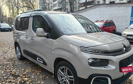 Citroen Berlingo III, 2018 год, 1 800 000 рублей, 12 фотография