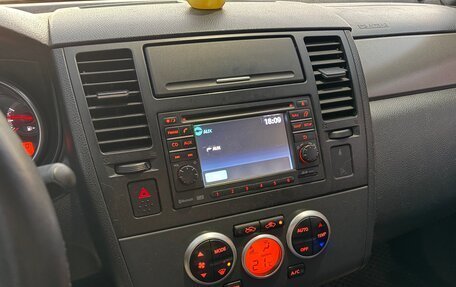 Nissan Tiida, 2010 год, 780 000 рублей, 5 фотография
