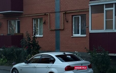 BMW 3 серия, 2010 год, 999 999 рублей, 4 фотография