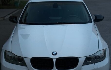 BMW 3 серия, 2010 год, 999 999 рублей, 3 фотография