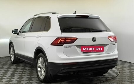 Volkswagen Tiguan II, 2019 год, 2 400 000 рублей, 6 фотография