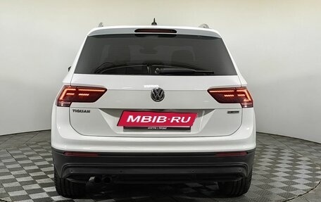 Volkswagen Tiguan II, 2019 год, 2 400 000 рублей, 5 фотография