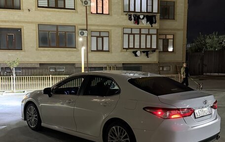 Toyota Camry, 2020 год, 2 200 000 рублей, 7 фотография