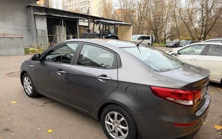 KIA Rio III рестайлинг, 2016 год, 950 000 рублей, 3 фотография