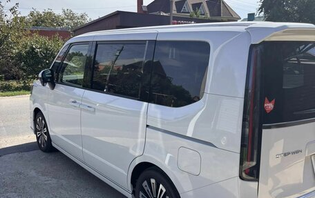 Honda Stepwgn, 2026 год, 4 000 000 рублей, 4 фотография