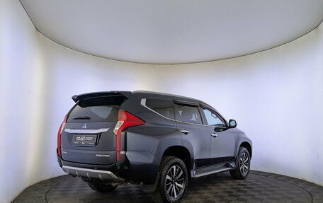 Mitsubishi Pajero Sport III рестайлинг, 2018 год, 3 400 000 рублей, 5 фотография