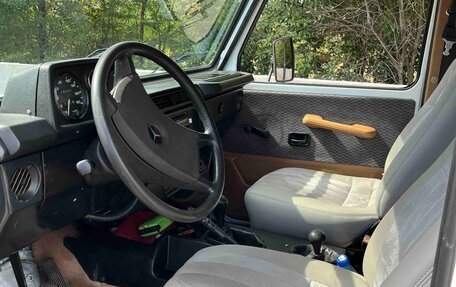 Mercedes-Benz G-Класс W463 рестайлинг _ii, 1988 год, 910 000 рублей, 9 фотография
