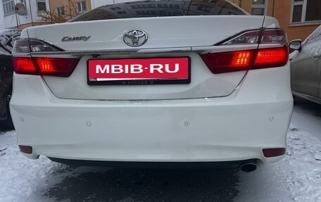 Toyota Camry, 2018 год, 2 200 000 рублей, 4 фотография