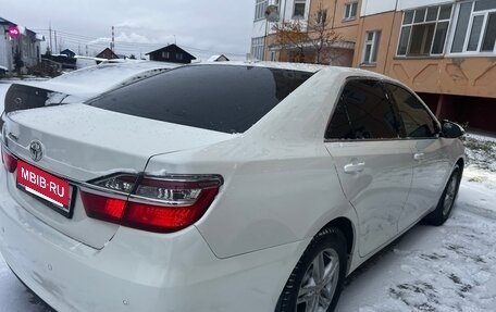 Toyota Camry, 2018 год, 2 200 000 рублей, 6 фотография