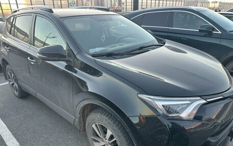 Toyota RAV4, 2018 год, 2 750 000 рублей, 2 фотография