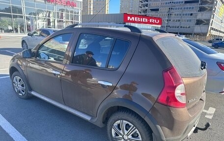 Renault Sandero I, 2013 год, 670 000 рублей, 2 фотография