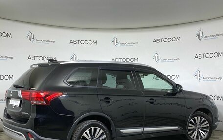 Mitsubishi Outlander III рестайлинг 3, 2019 год, 1 669 900 рублей, 2 фотография