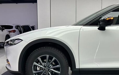 Mazda CX-4, 2023 год, 1 970 000 рублей, 5 фотография