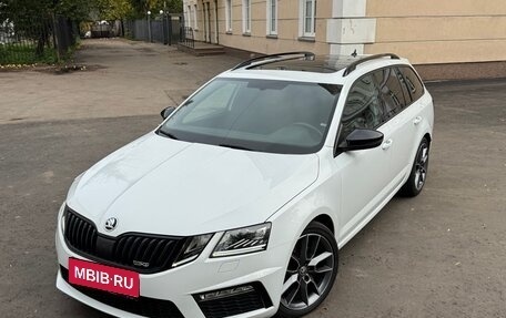 Skoda Octavia RS, 2019 год, 3 590 000 рублей, 7 фотография