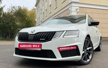 Skoda Octavia RS, 2019 год, 3 590 000 рублей, 4 фотография
