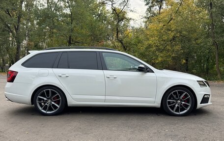 Skoda Octavia RS, 2019 год, 3 590 000 рублей, 11 фотография