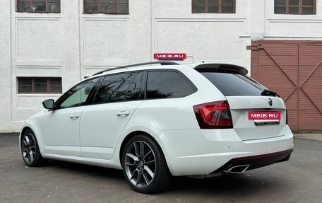 Skoda Octavia RS, 2019 год, 3 590 000 рублей, 13 фотография