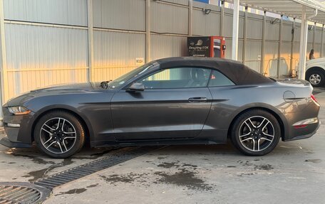 Ford Mustang VI рестайлинг, 2017 год, 2 400 000 рублей, 2 фотография