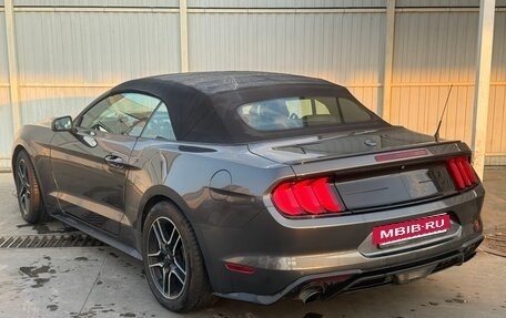 Ford Mustang VI рестайлинг, 2017 год, 2 400 000 рублей, 4 фотография