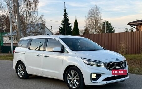 KIA Carnival III, 2019 год, 3 150 000 рублей, 5 фотография