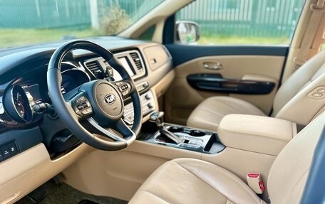 KIA Carnival III, 2019 год, 3 150 000 рублей, 12 фотография