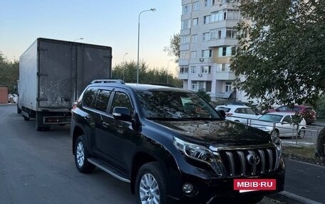 Toyota Land Cruiser Prado 150 рестайлинг, 2015 год, 3 550 000 рублей, 2 фотография
