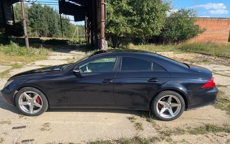 Mercedes-Benz CLS, 2005 год, 900 000 рублей, 3 фотография