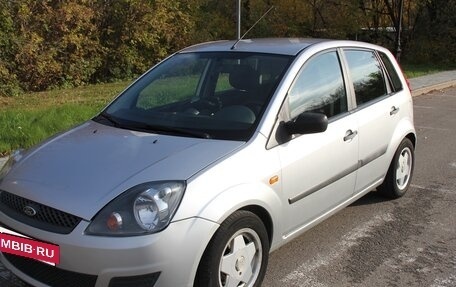 Ford Fiesta, 2006 год, 400 000 рублей, 2 фотография