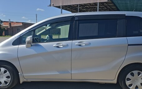 Honda Freed I, 2014 год, 1 300 000 рублей, 4 фотография