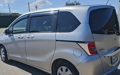 Honda Freed I, 2014 год, 1 300 000 рублей, 5 фотография