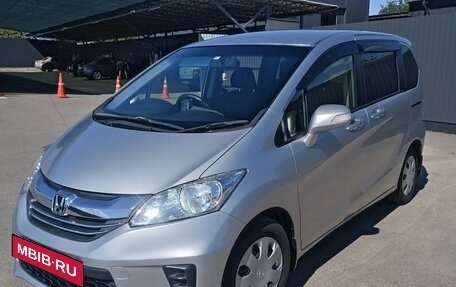 Honda Freed I, 2014 год, 1 300 000 рублей, 3 фотография