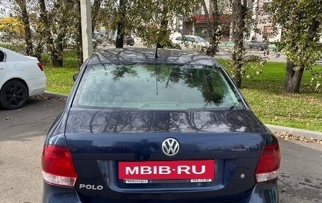 Volkswagen Polo VI (EU Market), 2011 год, 650 000 рублей, 2 фотография
