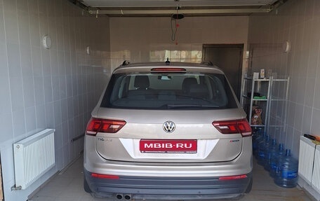 Volkswagen Tiguan II, 2020 год, 2 950 000 рублей, 1 фотография