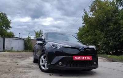 Toyota C-HR I рестайлинг, 2017 год, 1 865 000 рублей, 1 фотография