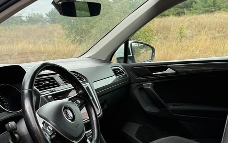 Volkswagen Tiguan II, 2018 год, 2 550 000 рублей, 4 фотография