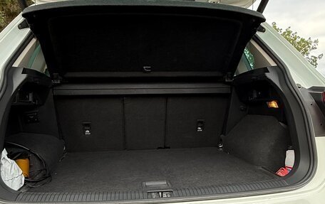 Volkswagen Tiguan II, 2018 год, 2 550 000 рублей, 8 фотография